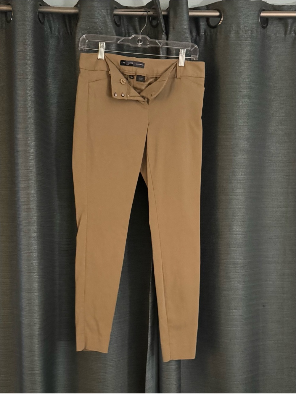 The Limited Slim Ankle Pants in Tan